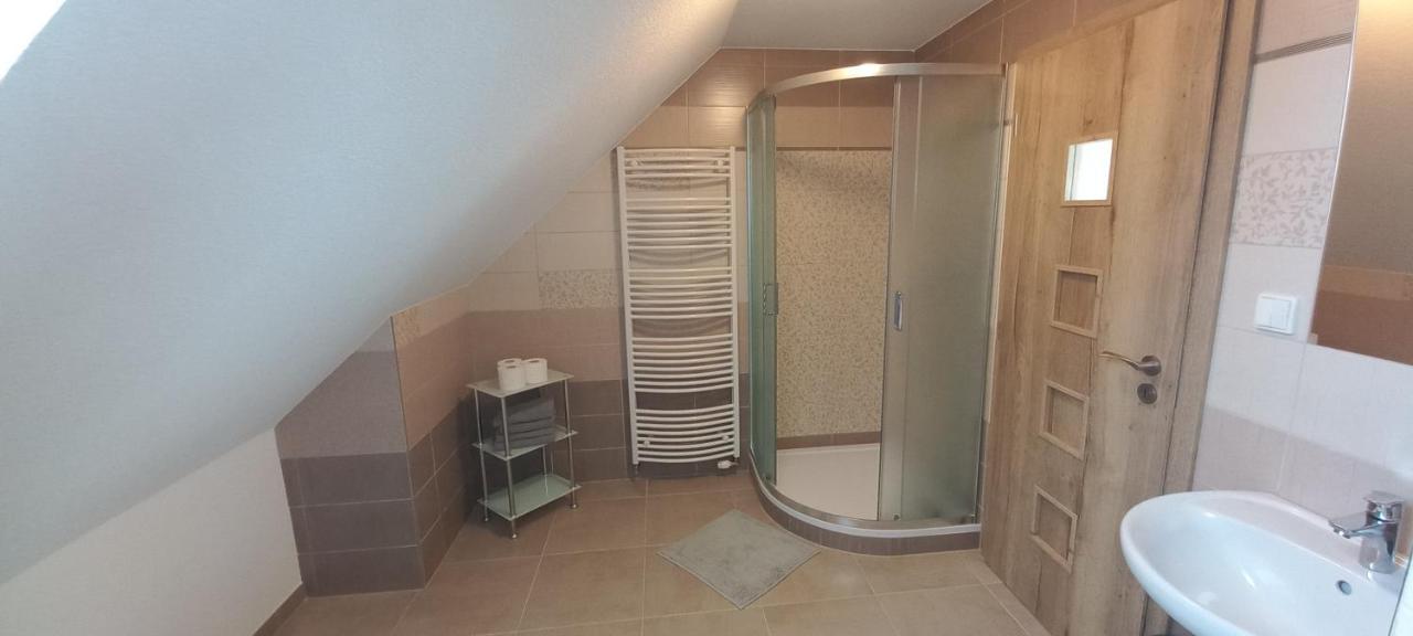 Apartman V Jame แชร์นาฟ โปชูมาวี ภายนอก รูปภาพ